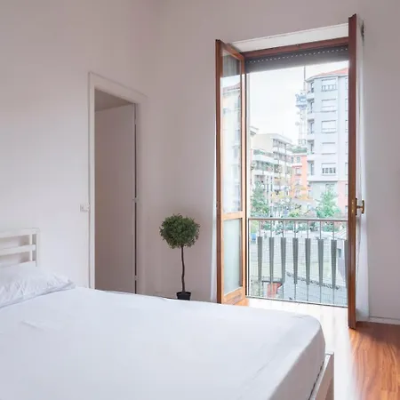 New! Lovely & Friendly In Center A Apartment *