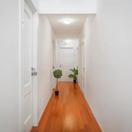 New! Lovely & Friendly In Center A Apartment Milan